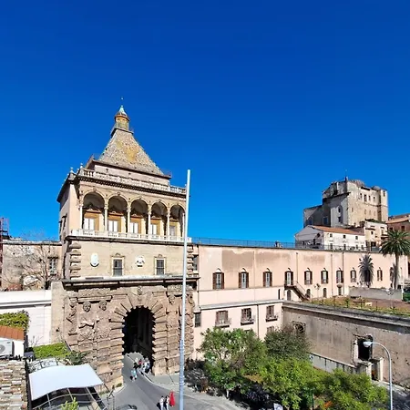 La Porta Dei Mori * Palermo